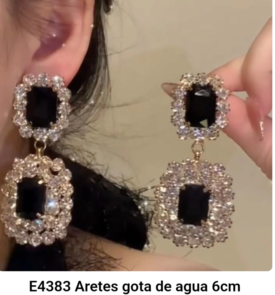 Aretes bisutería $130.00